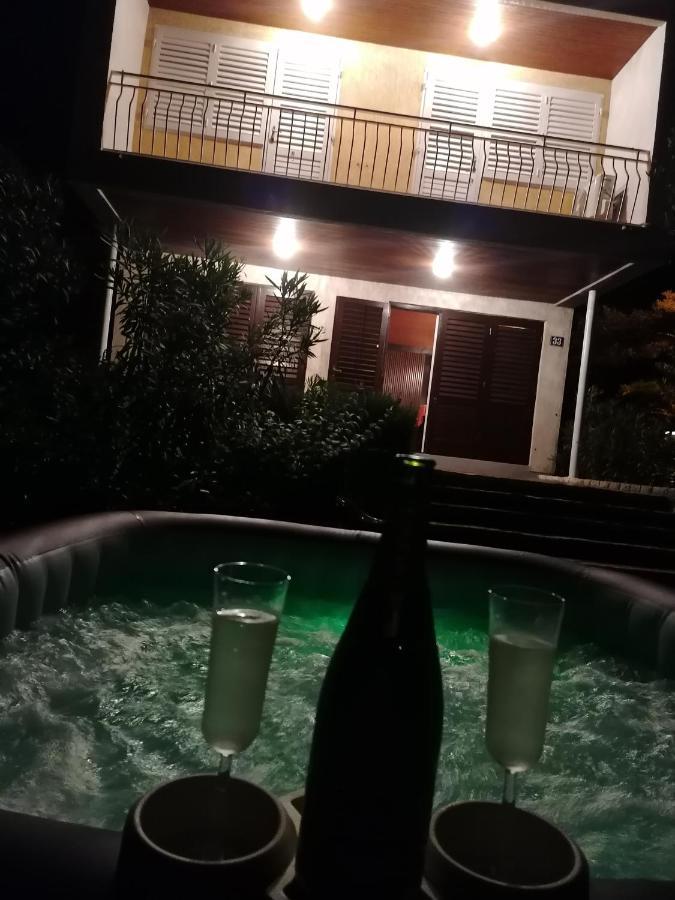 Guesthouse Butkovic Пунат Екстер'єр фото